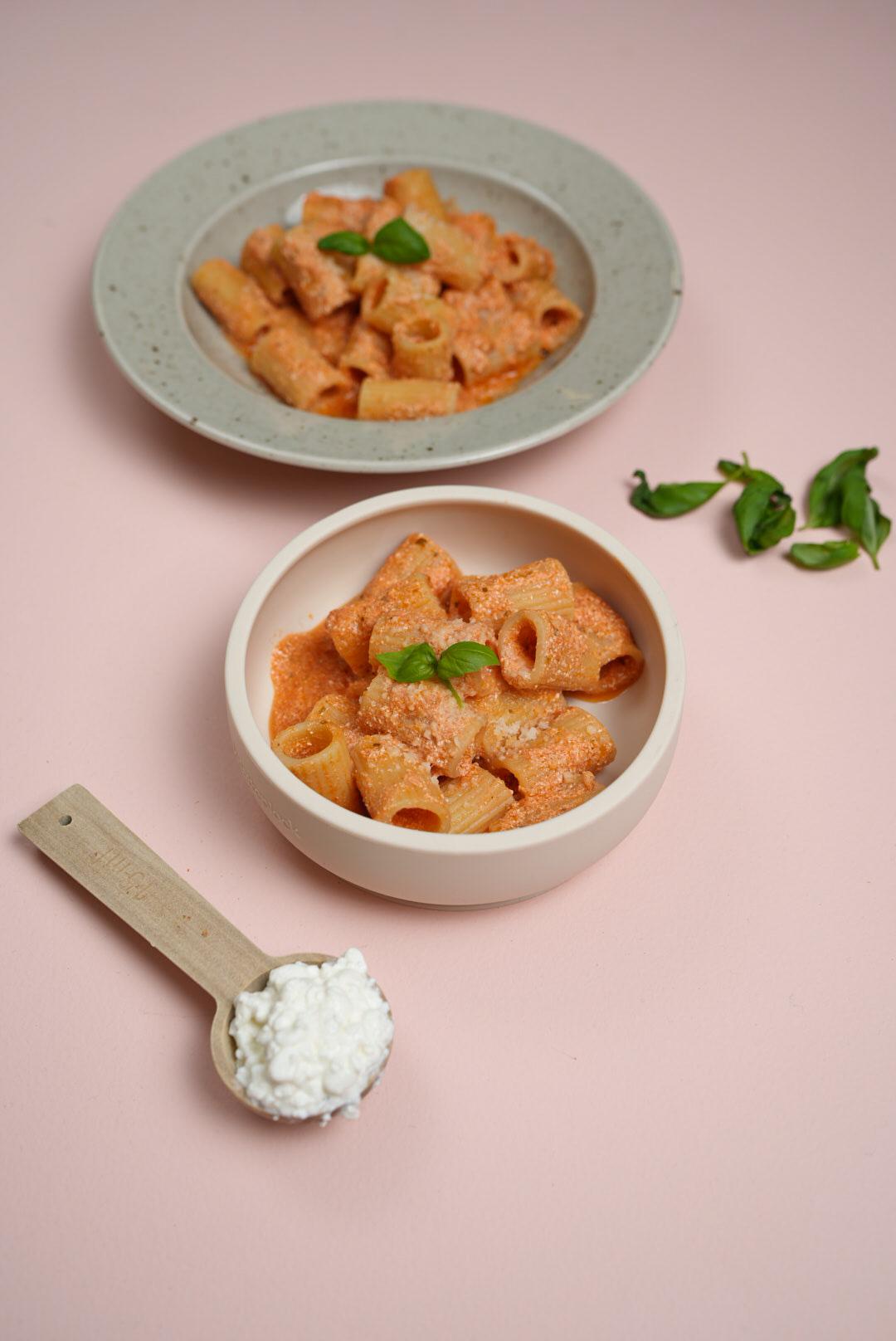 Krämig tomatpasta med keso